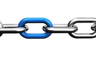 blue chain link connecting to regular metal ones